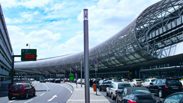 Dusseldorf Airport transfer hub